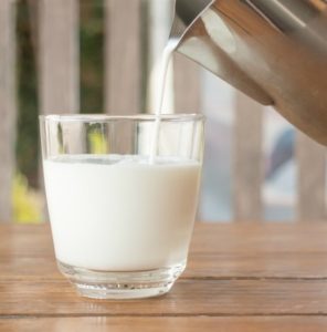 Когда проходит аллергия на белок коровьего молока