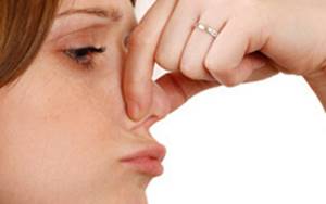 Чихание и заложенность носа